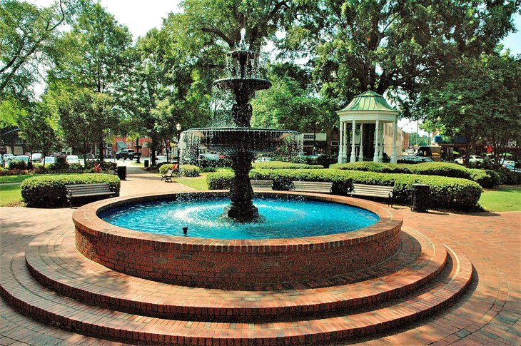 Fountain in the Marietta Village Green