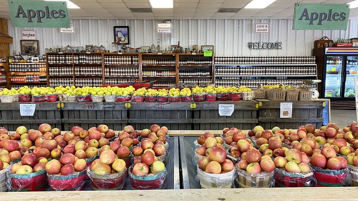 Apples for sale in Ellijay