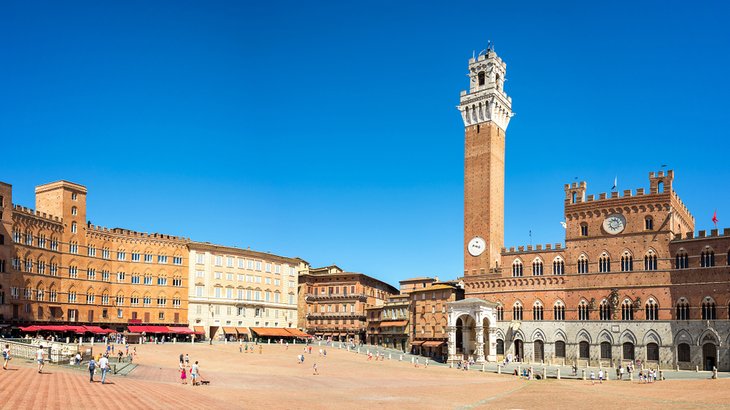 Piazza del Campo (Campo square) in Siena