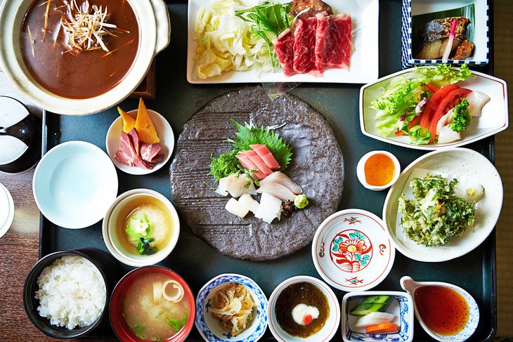 Traditional kaiseki meal