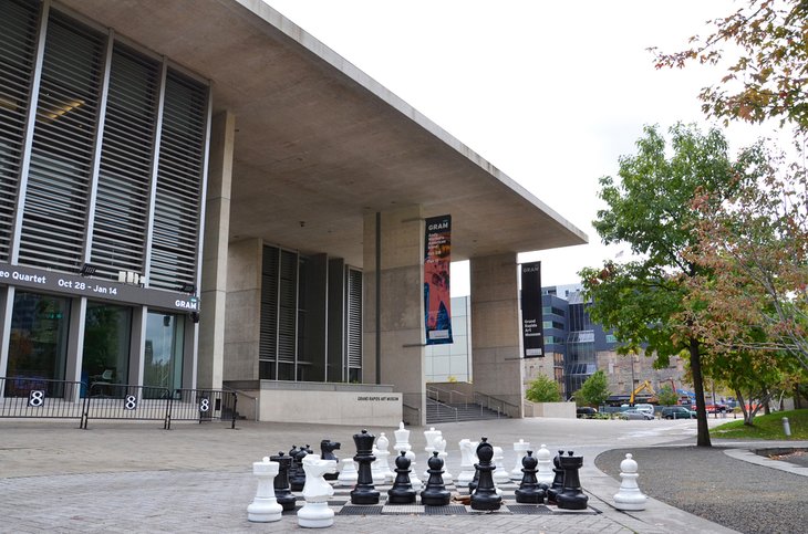 Chess game outside the Grand Rapids Art Museum