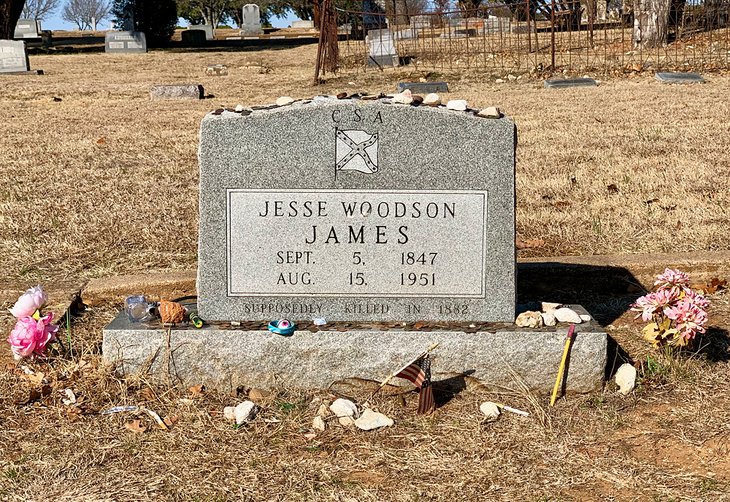 Headstone of Jesse James at the Granbury Cemetery