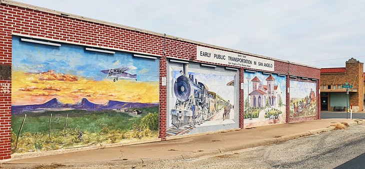 "The Stagecoach" mural in San Angelo
