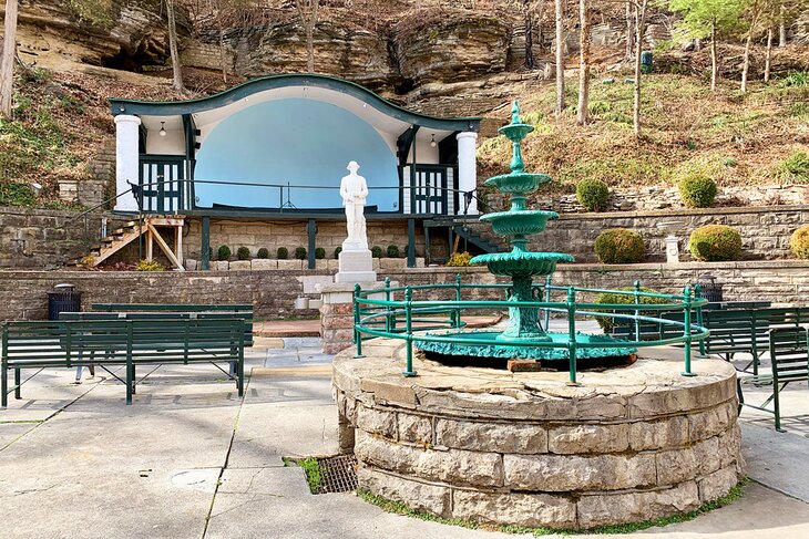 Fountain in Basin Spring Park