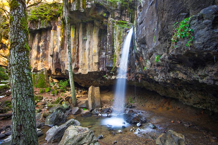 Hedge Creek Falls