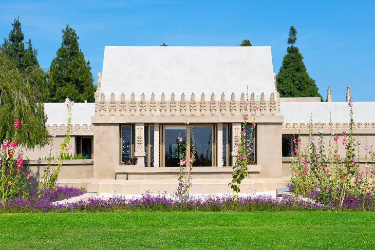 Hollyhock House