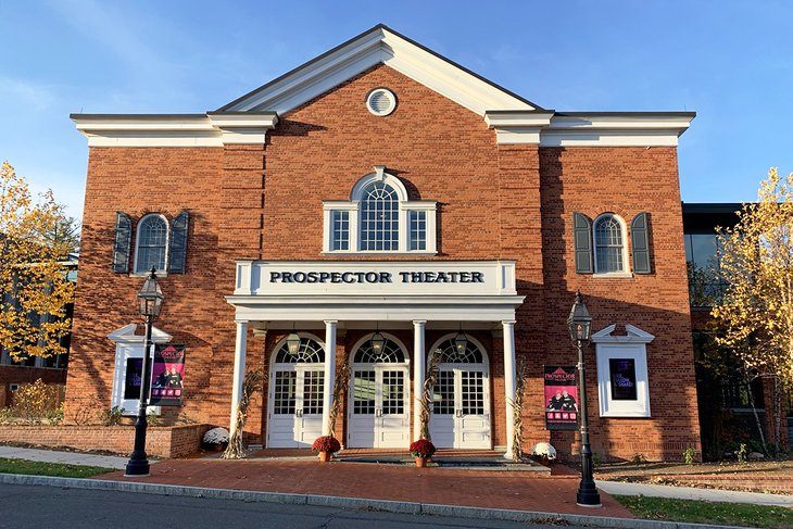 Prospector Theater in Ridgefield