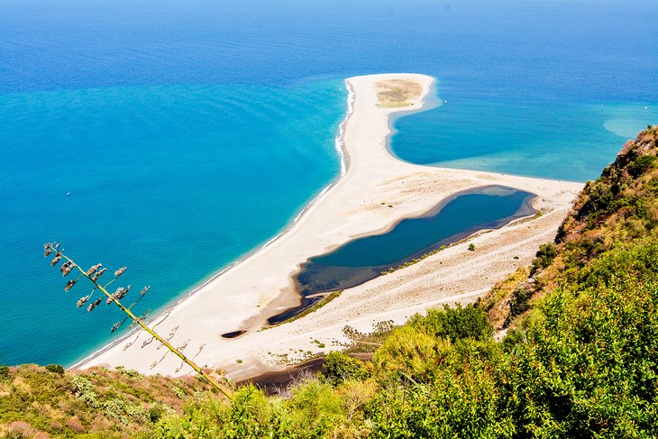 Beach on Marinello Lake