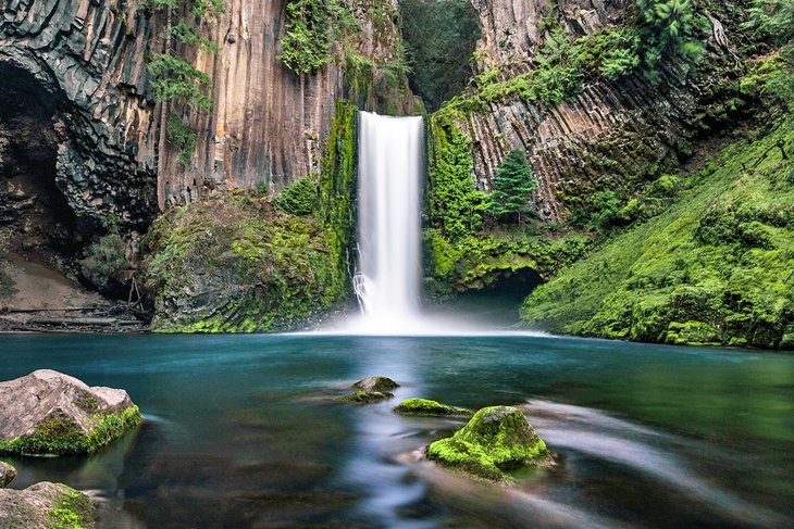 Toketee Falls, close to Toketee Lake Campground