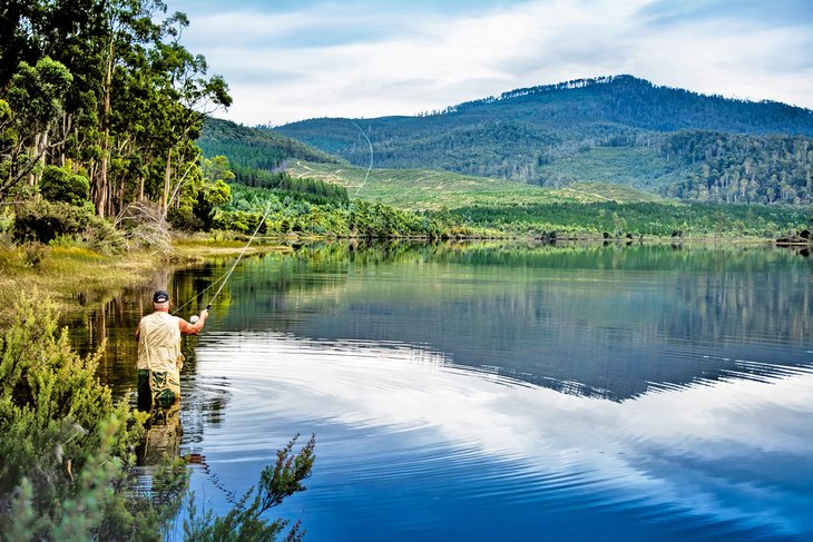 Fly fishing in the Central Highlands of Tasmania