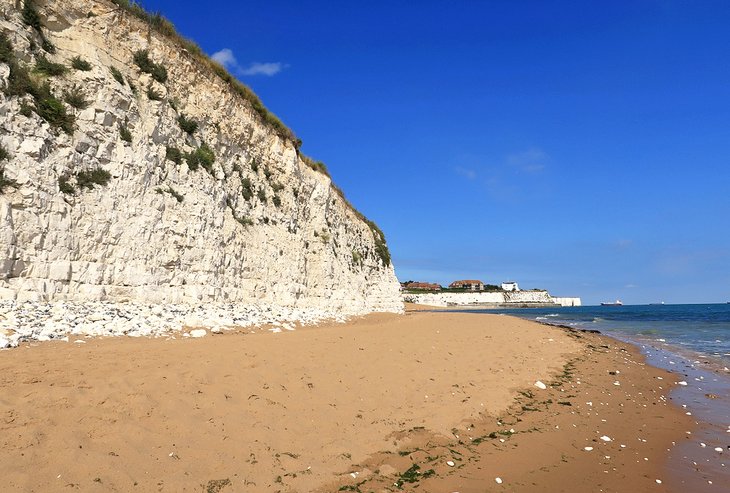 Cliffs and sandy beach at Joss Bay