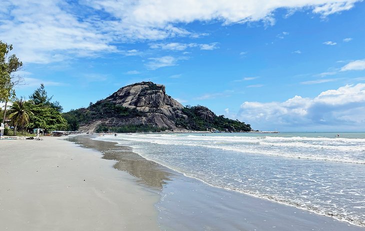 Khao Takiab beach