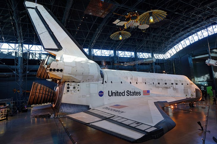 Space Shuttle Discovery at the Steven F. Udvar-Hazy Center