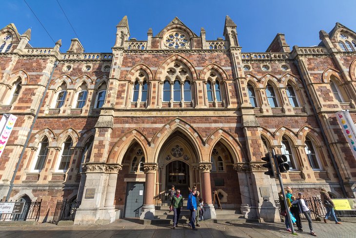 Royal Albert Memorial Museum and Art Gallery (RAMM)