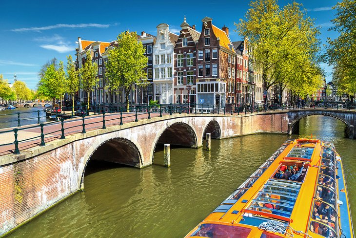Sightseeing from Amsterdams canals