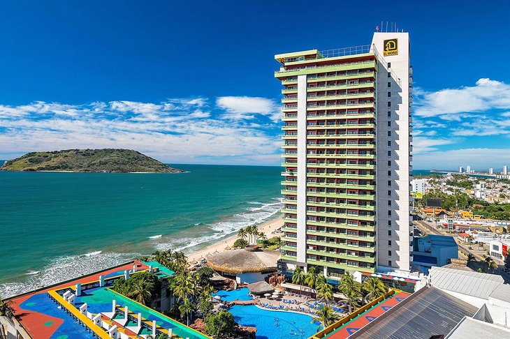 Photo Source: El Cid El Moro Beach Hotel