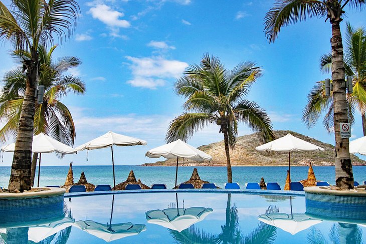Photo Source: Oceano Palace Beach Hotel