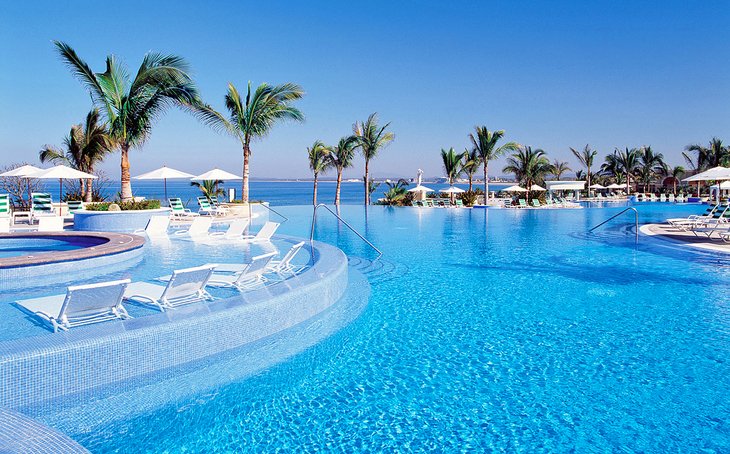 Photo Source: Pueblo Bonito Emerald Bay Resort & Spa