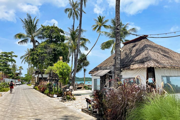 Street scene in Bo Phut, Koh Samui