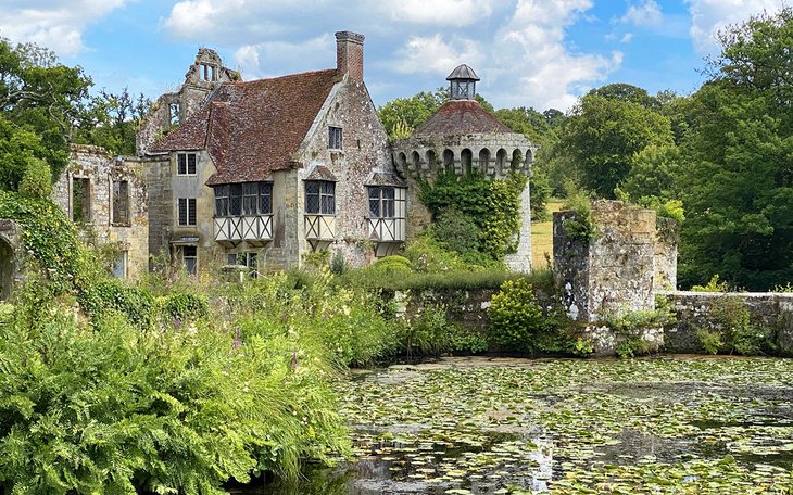 Scotney Castle