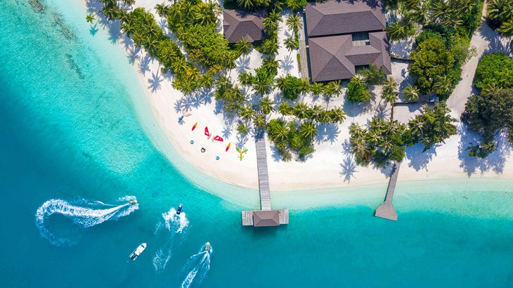 Photo Source: Fiyavalhu Resort Maldives