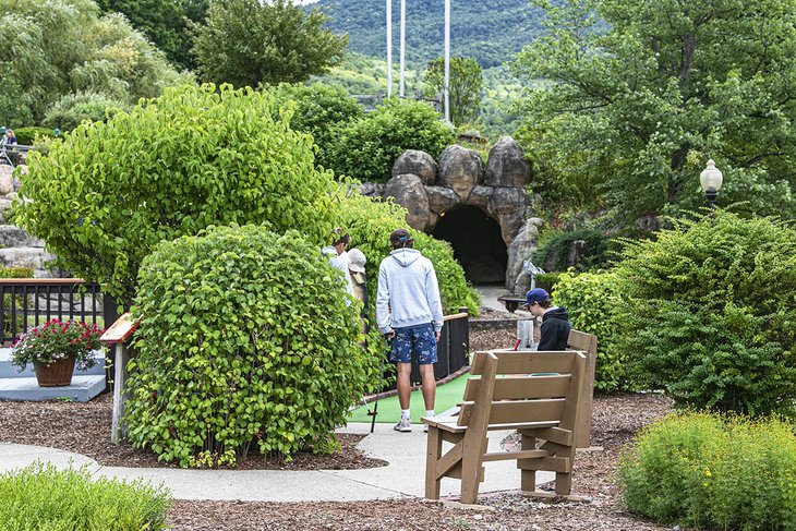 Mini golf at Hobo Hills Adventure Park