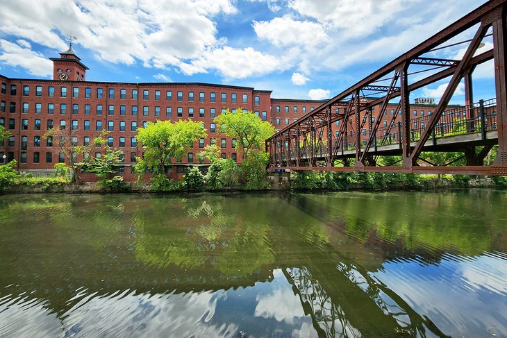 Nashua River Footbridge