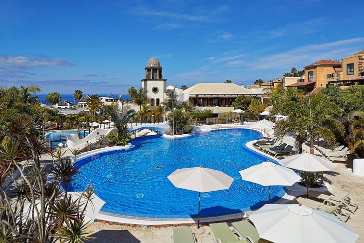 Photo Source: Hotel Suite Villa Maria