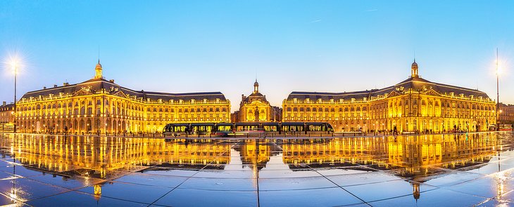 Place de la Bourse in Bordeaux