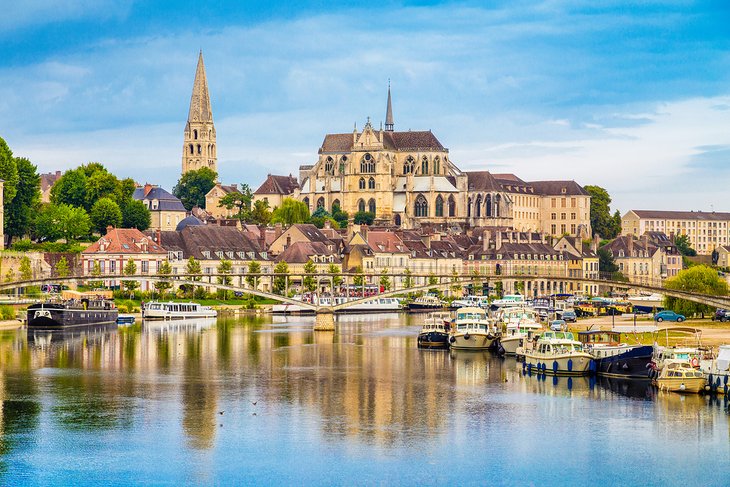 Detour on the way to Lyon: Auxerre in the Burgundy Region