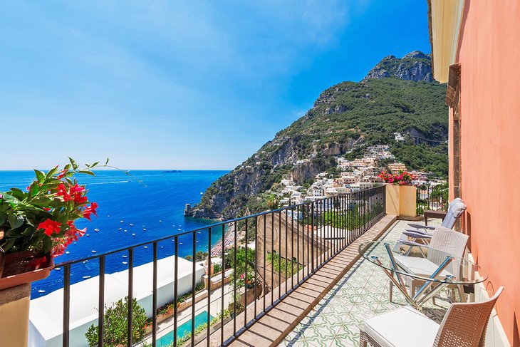 Photo Source: Villa Magia