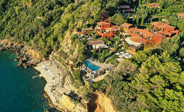 Photo Source: Hotel Il Pellicano