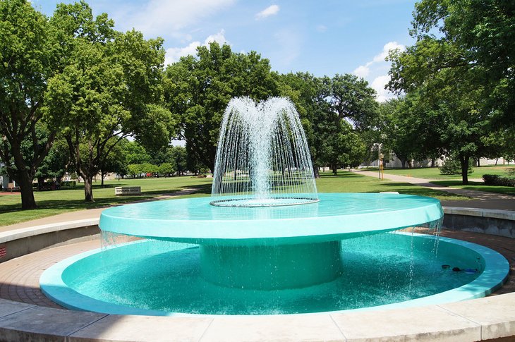 Fountain at the Eisenhower Presidential Library