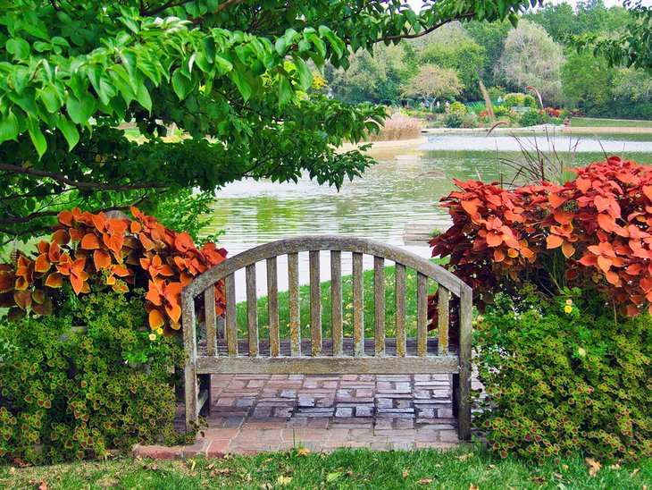 Overland Park Arboretum and Botanical Gardens