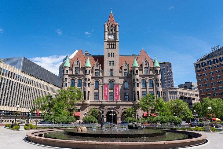 Landmark Center