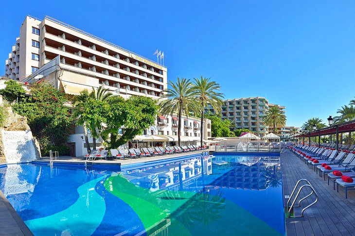 Photo Source: Hotel Victoria Gran Melia