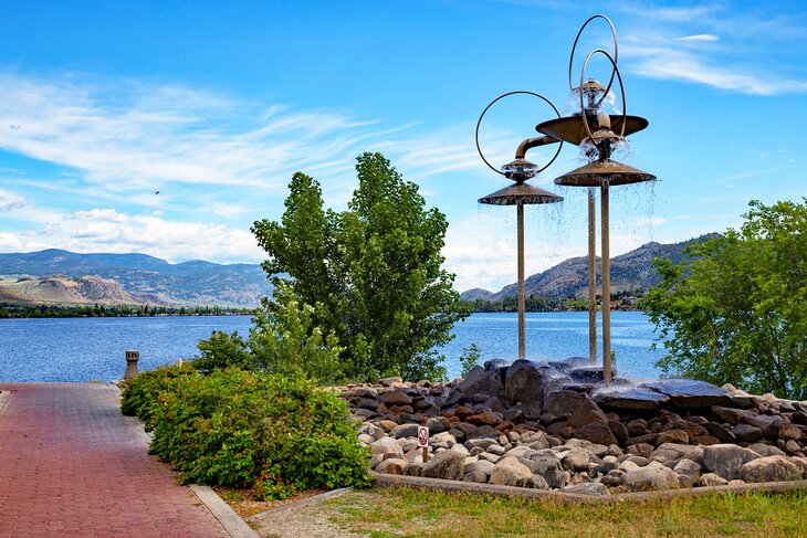 Coyote's Gift Shop - Destination Osoyoos