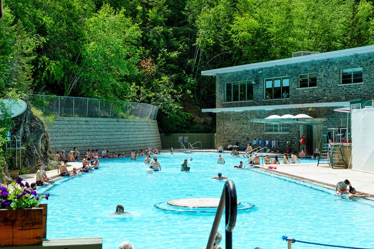 Radium Hot Springs