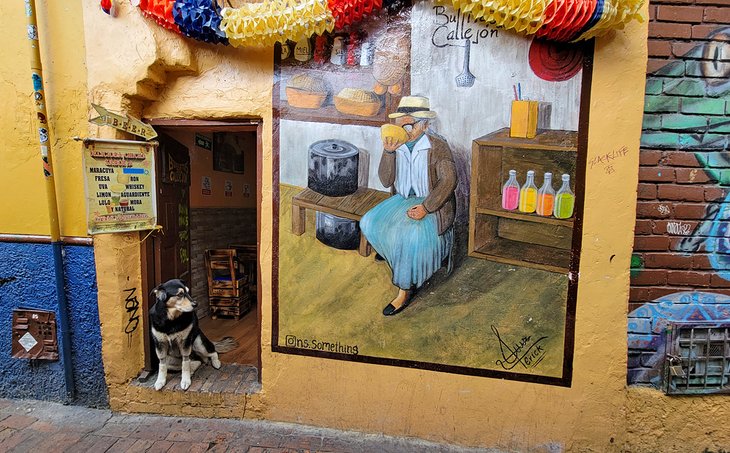 Mural on Calle Jon del Embudo in La Candelaria