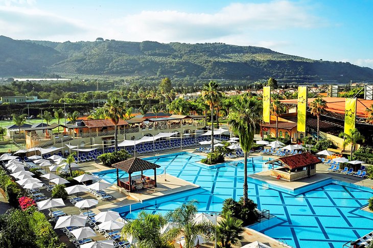 Photo Source: TUI MAGIC LIFE Calabria