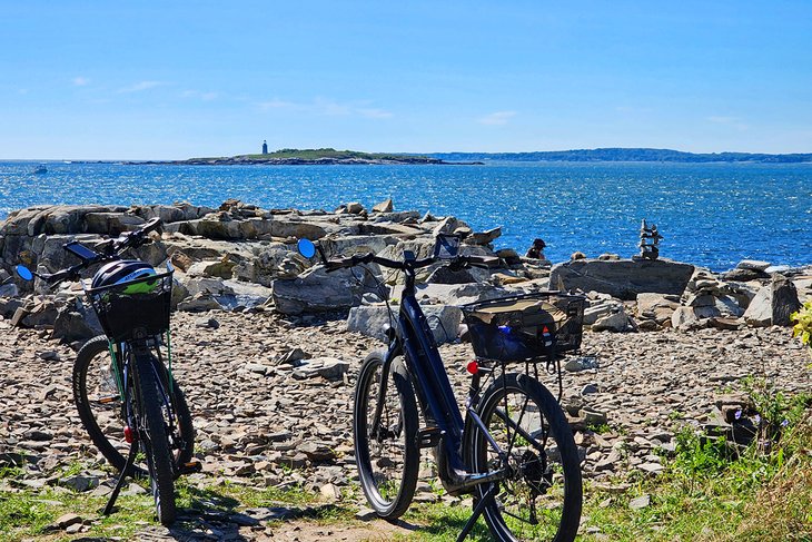 Cycling to Cairn Beach