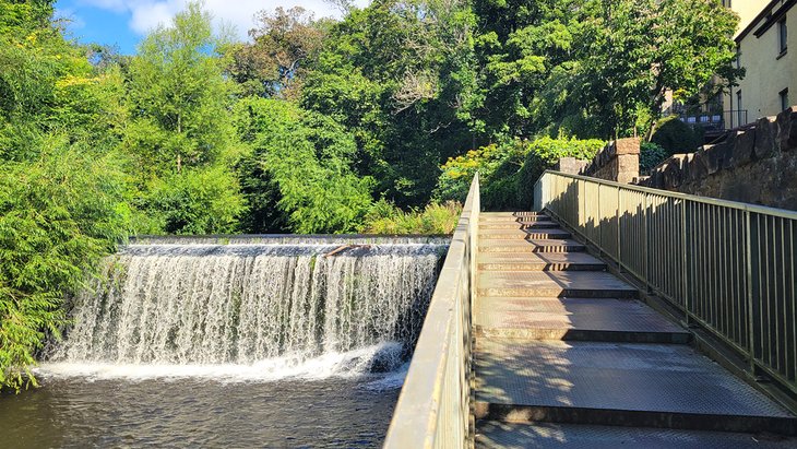 The Water of Leith Walkway