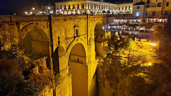 Puente Nuevo at night