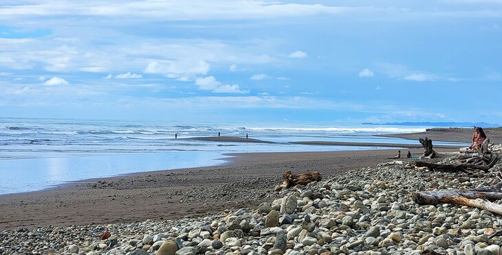 Dominical Beach