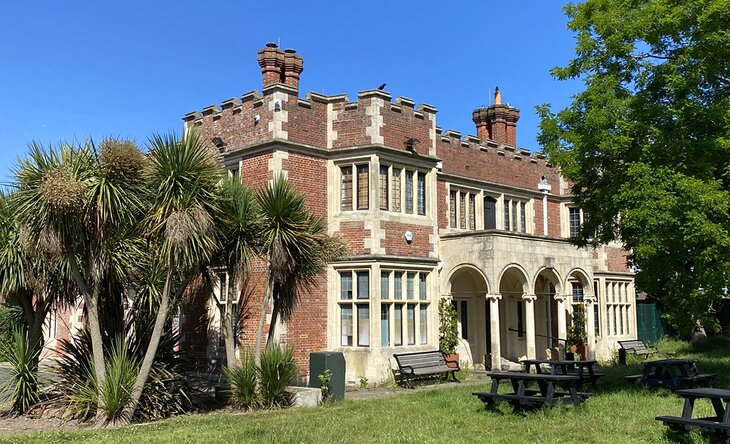 Hastings Museum and Art Gallery