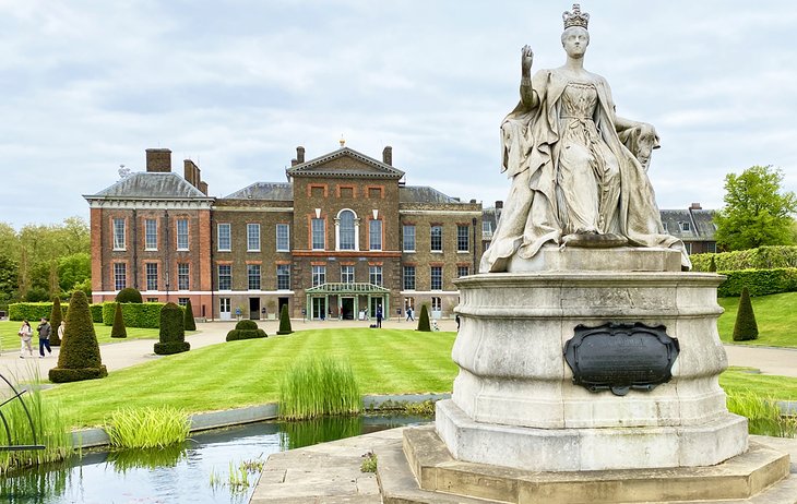 Kensington Palace in Kensington Gardens