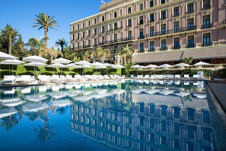 Photo Source: Hôtel Royal-Riviera