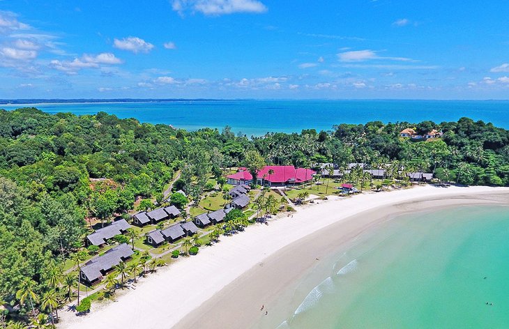 Photo Source: Mayang Sari Beach Resort