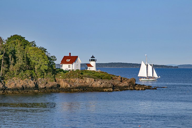 Curtis Island Light