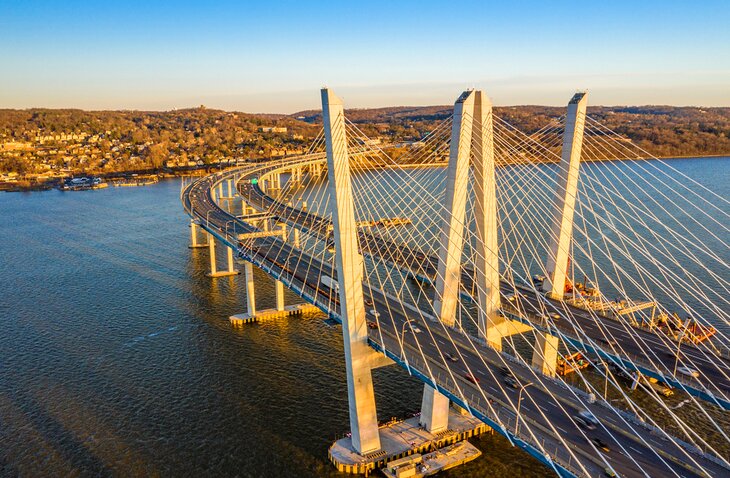 View over the of the Governor Mario M. Cuomo Bridge between Nyack and Tarrytown